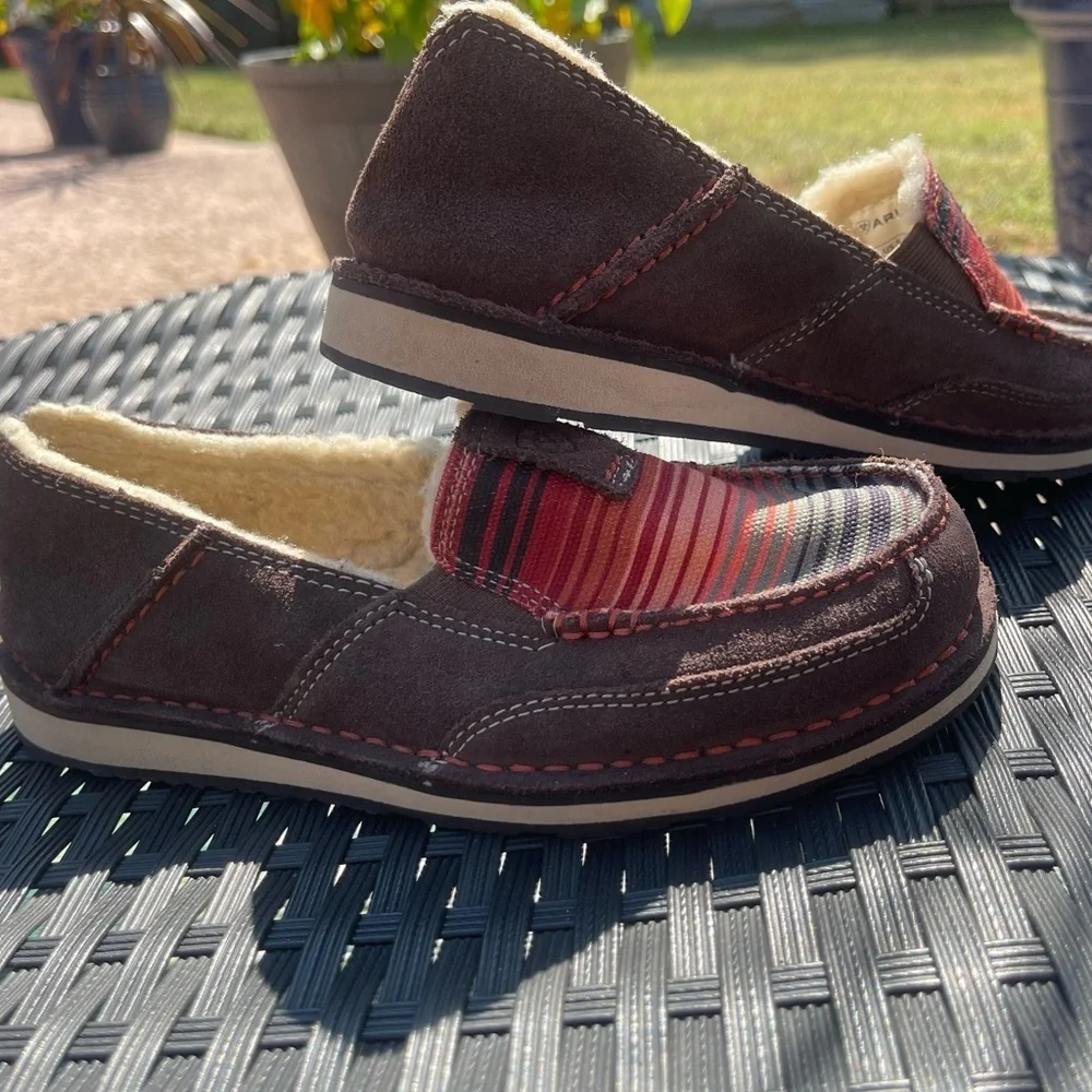 Ariet children’s slip ons
